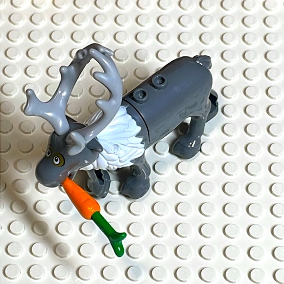 Frozen Sven The Reindeer - Picture 4 of 5